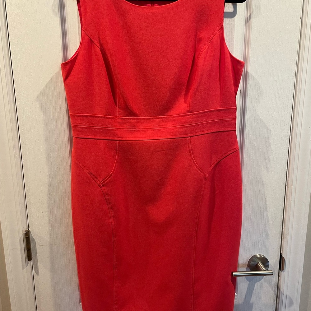 Evan Picone Vibrant Red Sleeveless Midi Dress - Picture 3 of 7